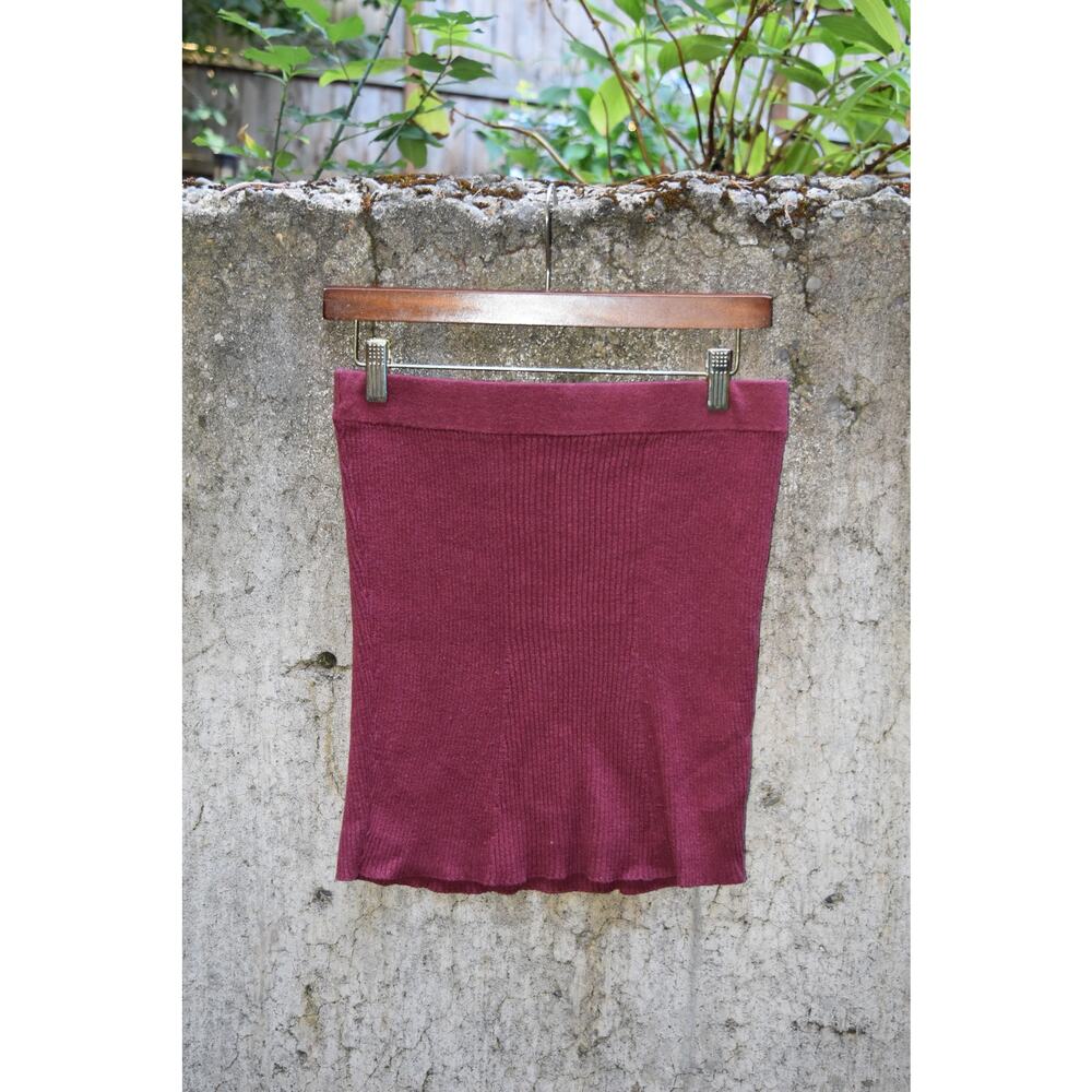 Free People Ribbed Knit Mini Skirt in Burgundy – Size M